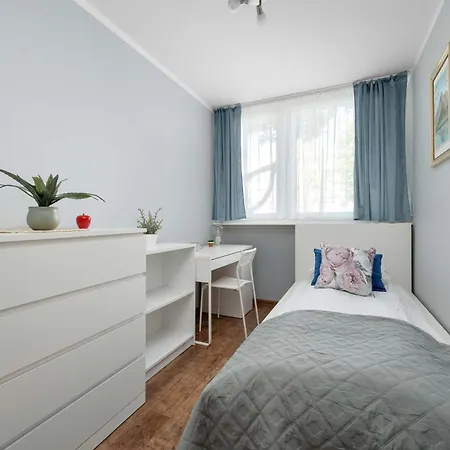 شقة Family With Workspace And 3 Bedrooms By Renters *